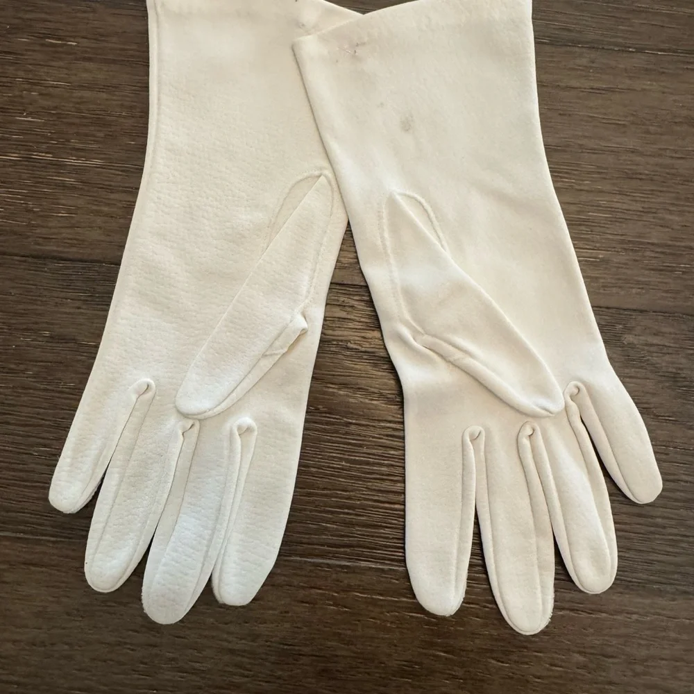 Vintage Cream Women's Gloves